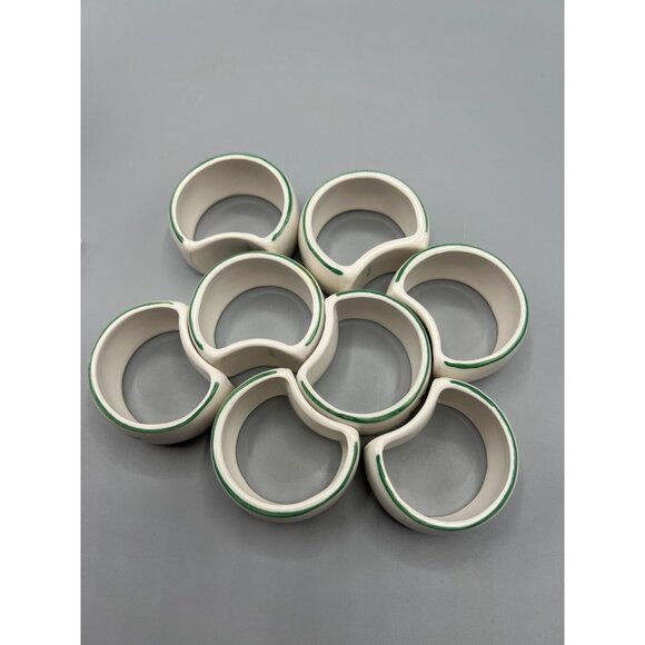 Set Of 8 Nikko ChristmasTime Napkin Rings With Holly Berry Design - Picture 6 of 6